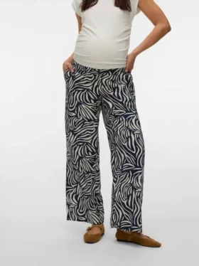 Pantaloni a gamba larga