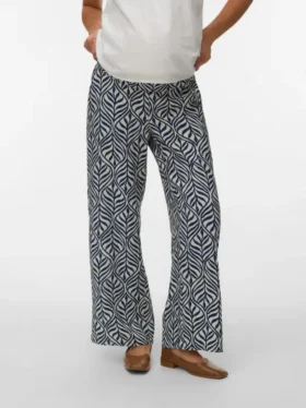 Pantaloni a gamba larga