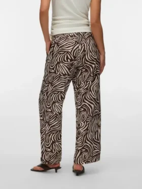 Pantaloni a gamba larga
