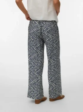 Pantaloni a gamba larga