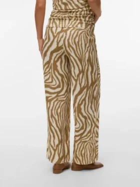 Pantaloni a gamba larga