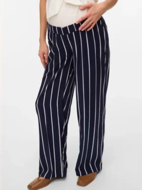 Pantaloni a vestibilità regolare e vita media