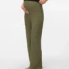 Pantaloni a vita alta con taglio svasato