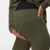 Pantaloni a vita alta dalla vestibilità regolare