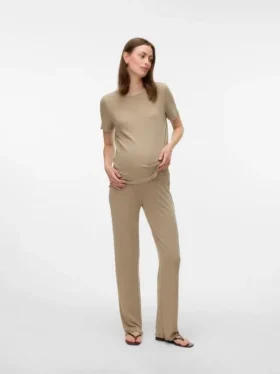 Pantaloni a vita alta e vestibilità regolare