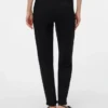Pantaloni a vita alta e vestibilità regolare