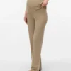 Pantaloni a vita alta e vestibilità regolare