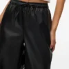 Pantaloni a vita bassa Vmkananda