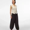 Pantaloni a vita media Vmleia