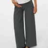 Pantaloni a zampa