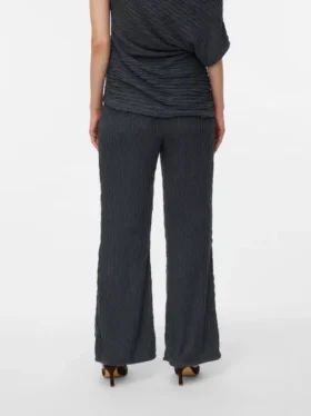 Pantaloni a zampa
