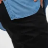 Pantaloni dal taglio corto