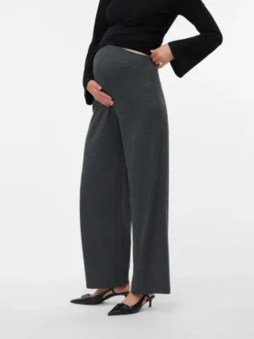 Pantaloni dalla vestibilità ampia
