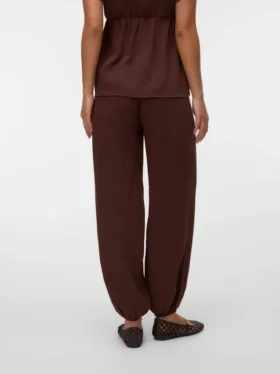 Pantaloni dalla vestibilità regolare