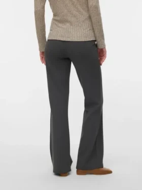 Pantaloni dalla vestibilità regolare