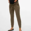 Pantaloni premaman