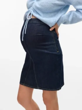 Shorts a vita alta