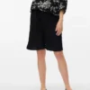 Shorts a vita alta e vestibilità regolare