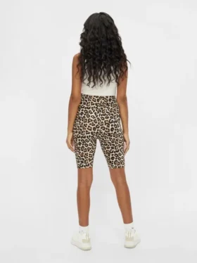 Shorts aderenti