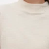 Top a collo alto dalla vestibilità regolare