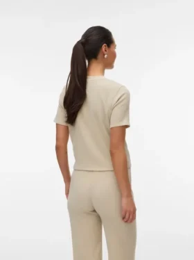 Top a collo rotondo dalla vestibilità regolare