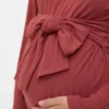 Top con scollo a U e vestibilità regolare