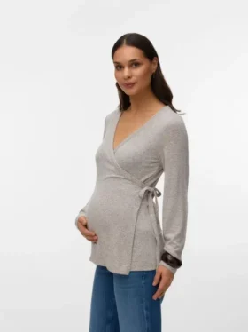 Top con scollo a V dalla vestibilità regolare
