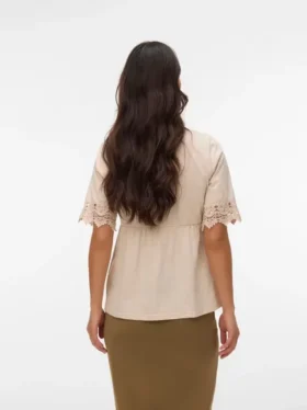 Top con scollo a V dalla vestibilità regolare