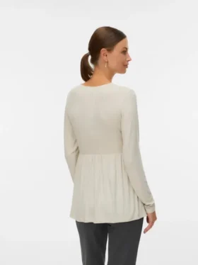 Top con scollo a V dalla vestibilità regolare