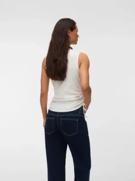 Top con scollo a V dalla vestibilità regolare