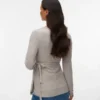 Top con scollo a V dalla vestibilità regolare