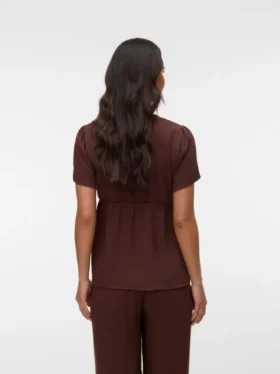 Top con scollo a V dalla vestibilità regolare