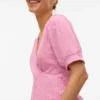 Top con scollo a V e vestibilità regolare