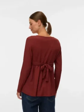 Top con scollo a V e vestibilità regolare