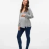 Top con scollo a V e vestibilità regolare