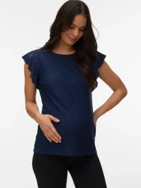 Top dal taglio ampio con scollo rotondo
