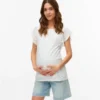 Top dal taglio ampio con scollo rotondo
