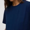 Top dal taglio regolare con scollo rotondo