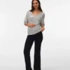 Top dalla vestibilità ampia con scollo a V